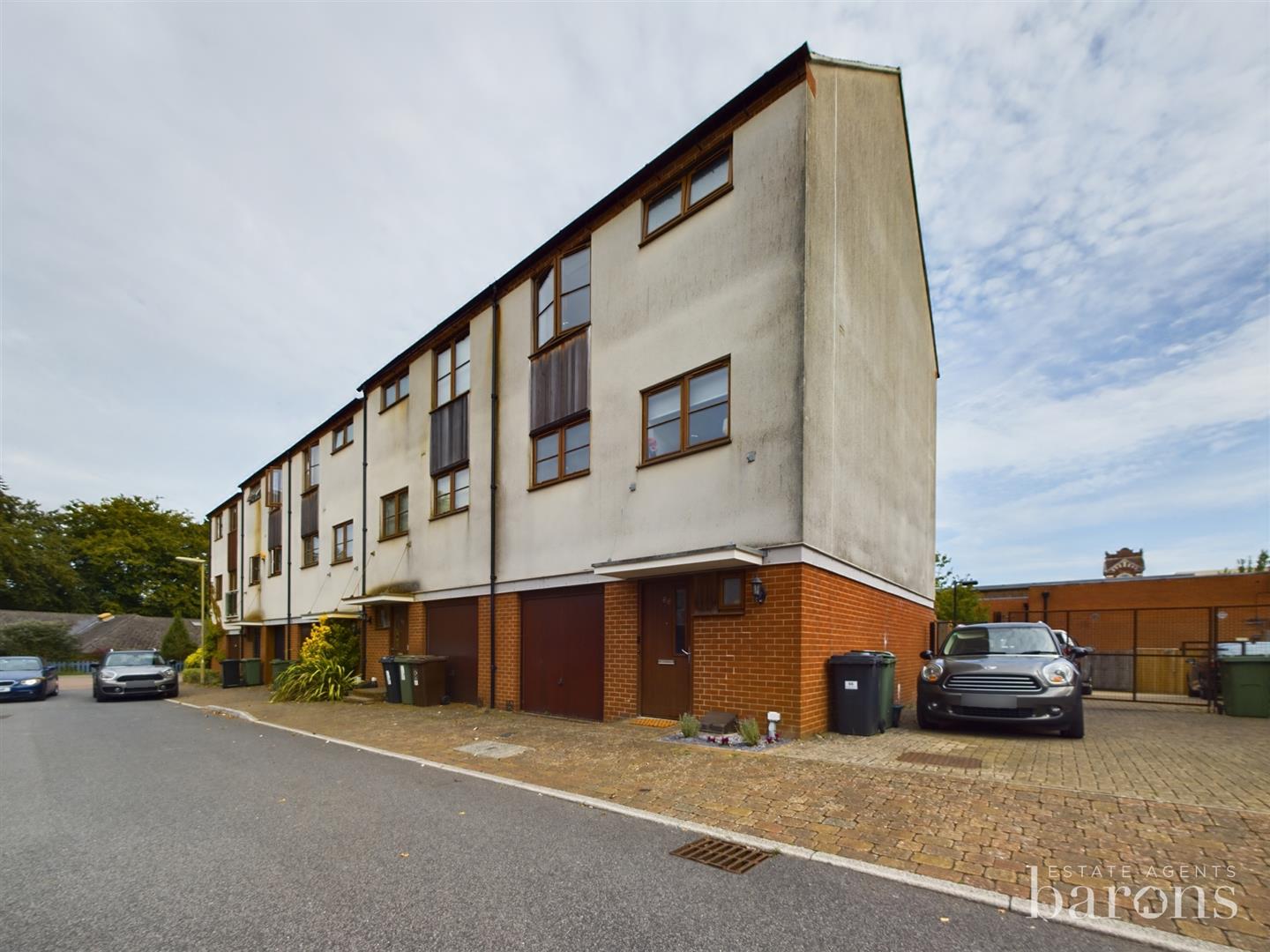 Basingstoke Estate Agents, Basingstoke For Sale, Barons Estate Agents